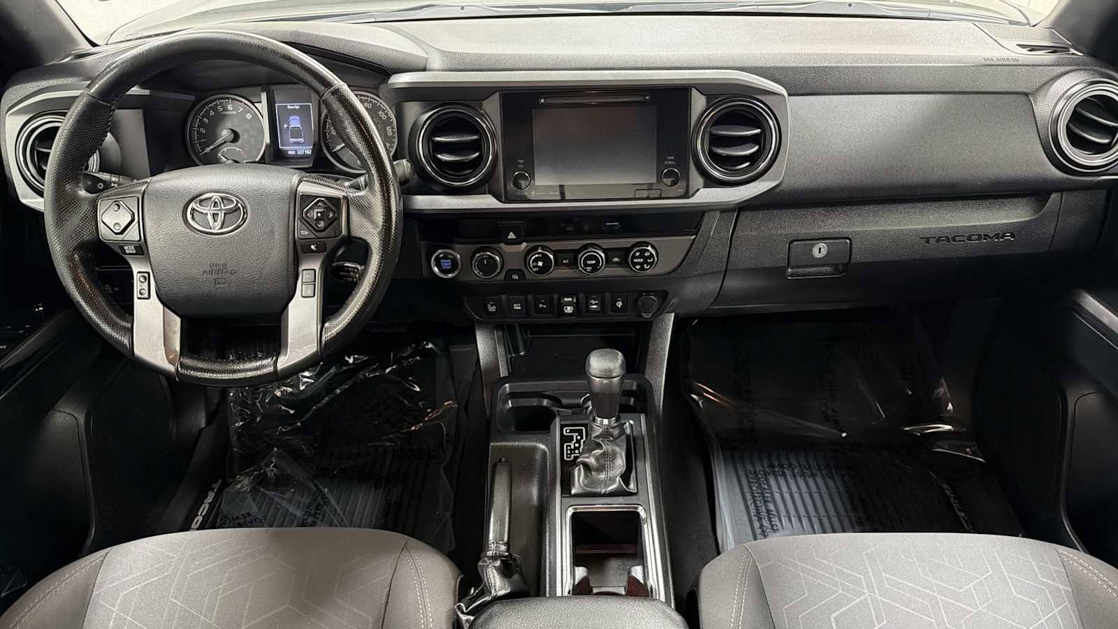 Thumbnail: 2018 Toyota Tacoma - 26