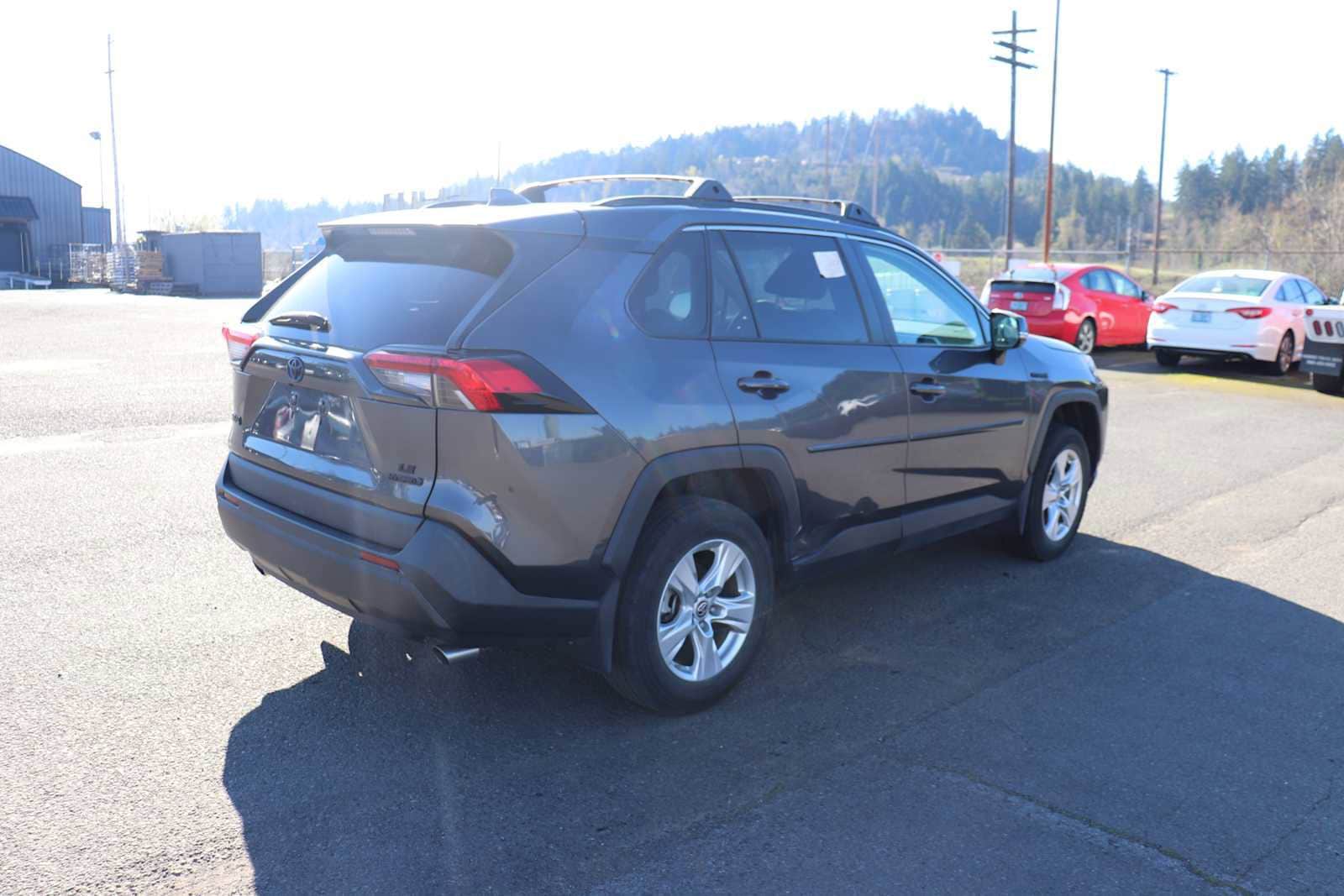 Thumbnail: 2021 Toyota RAV4 - 5