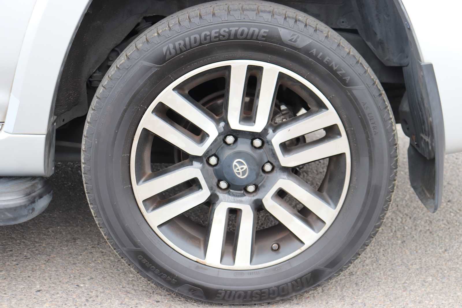 2014 Toyota 4Runner Limited 9