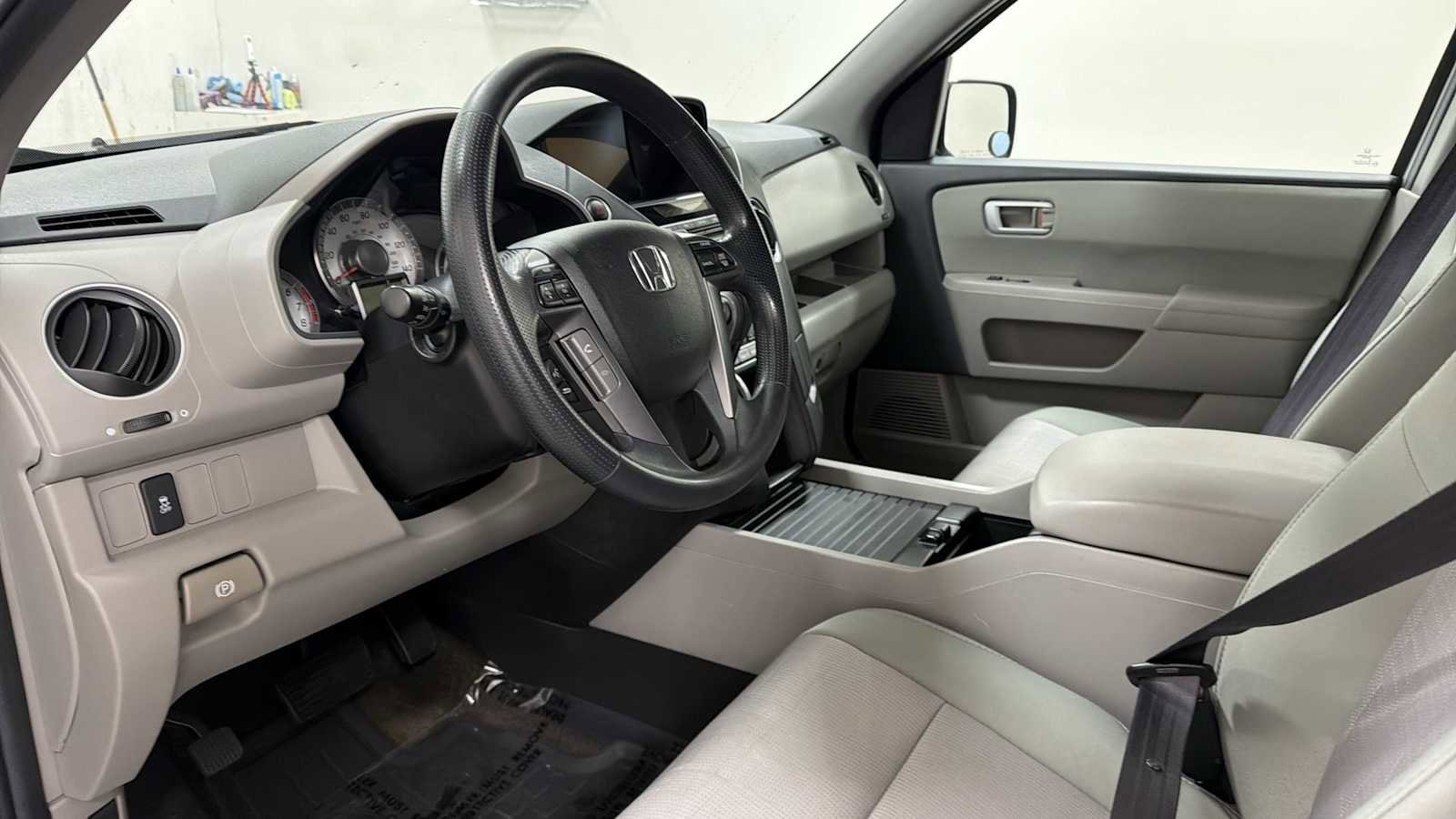 Thumbnail: 2013 Honda Pilot - 12