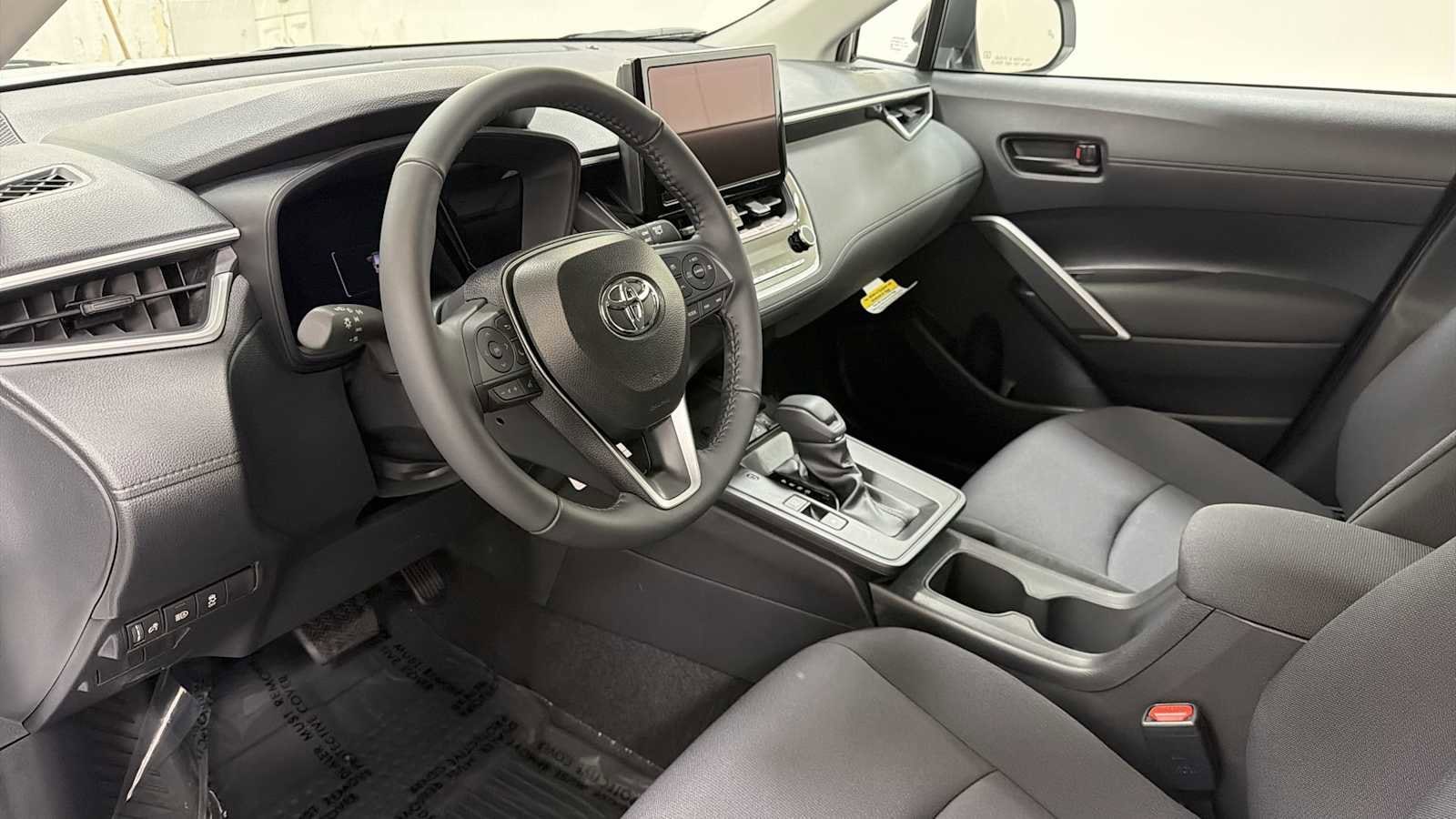 Thumbnail: 2026 Toyota Corolla Cross - 12