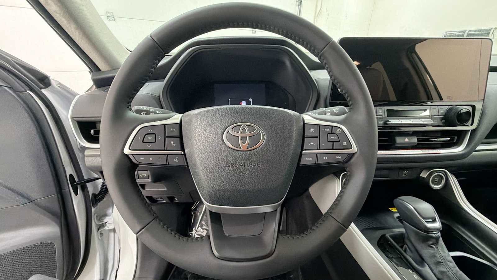 Thumbnail: 2026 Toyota Grand Highlander - 16