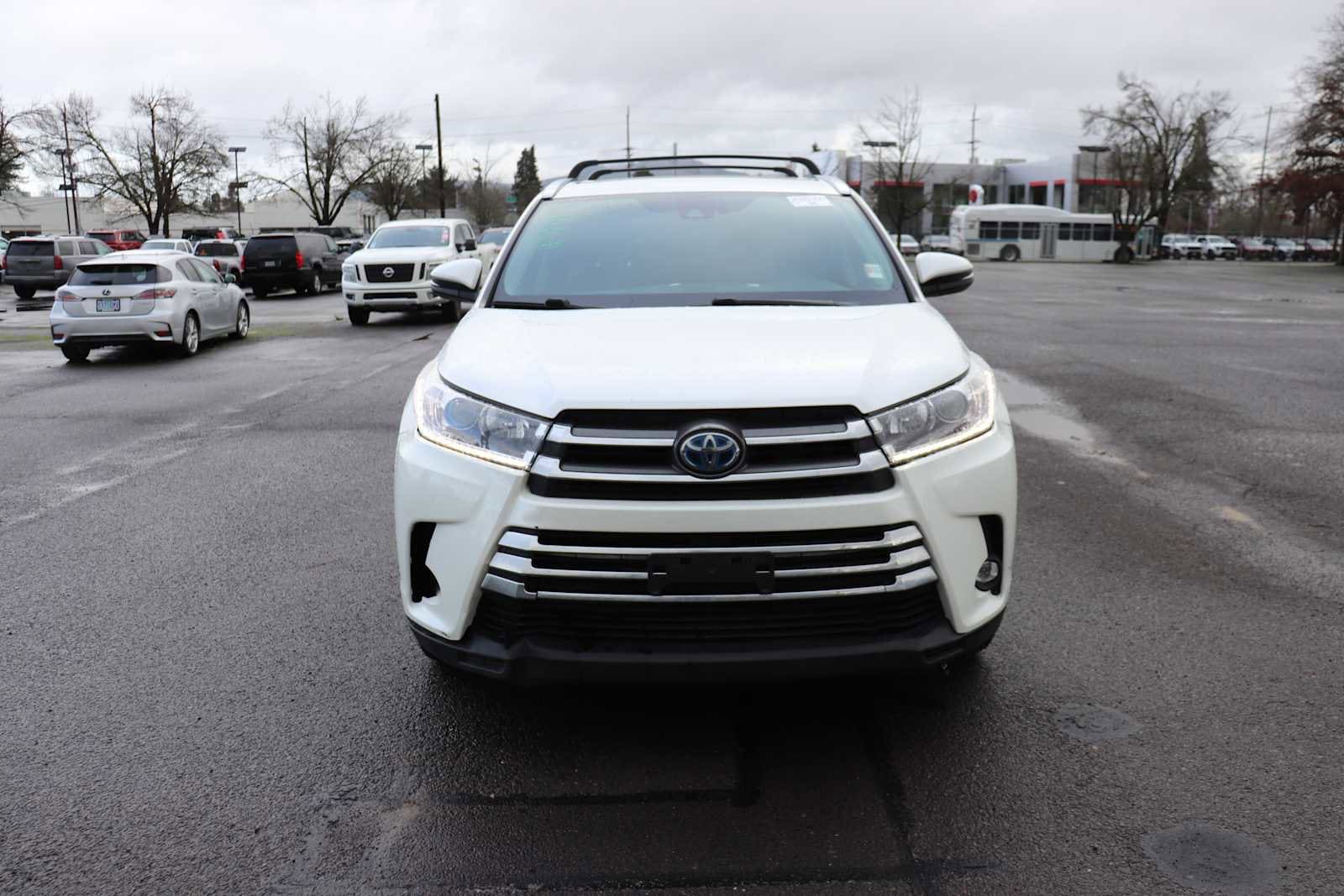 Thumbnail: 2019 Toyota Highlander - 2