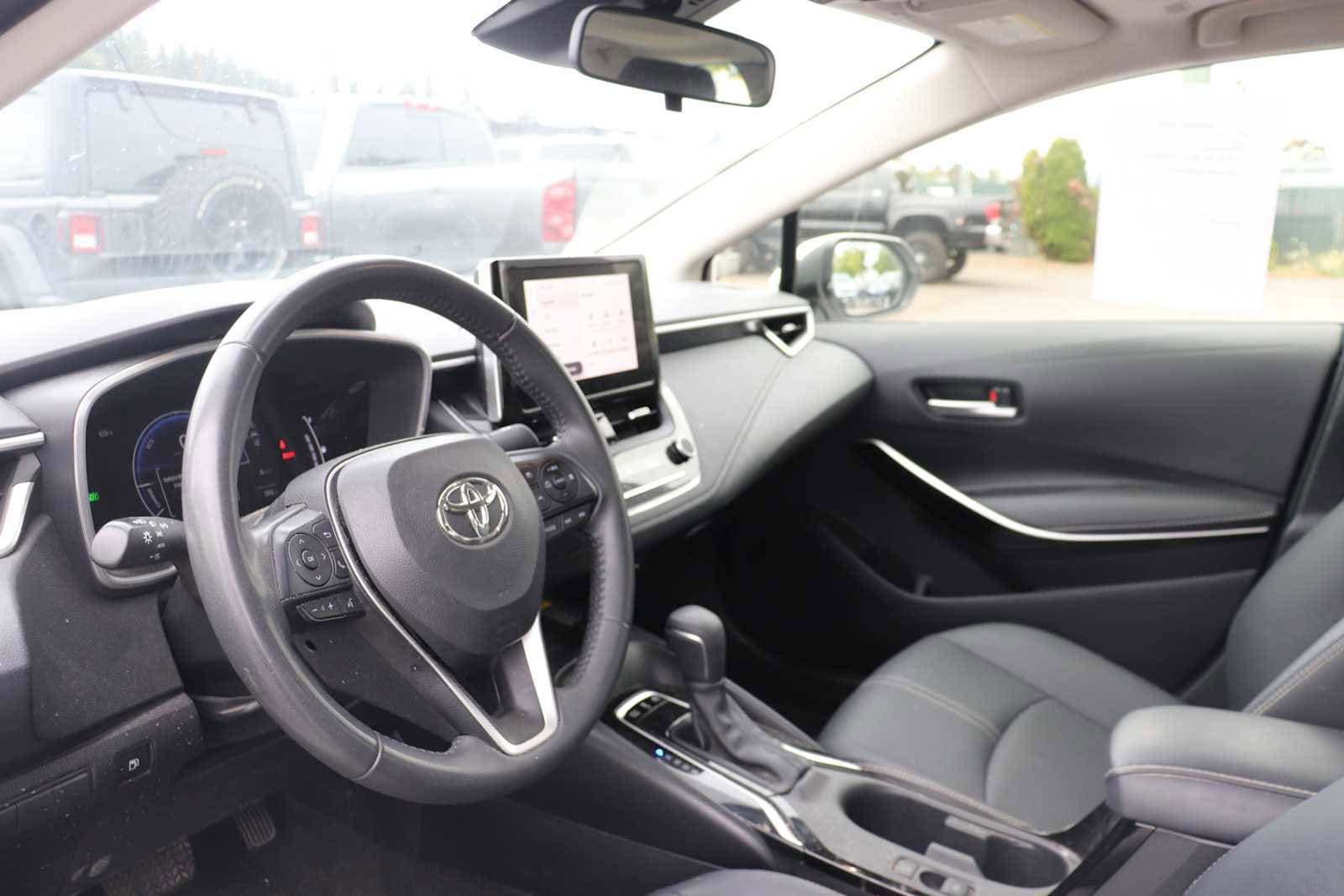 Thumbnail: 2024 Toyota Corolla - 10
