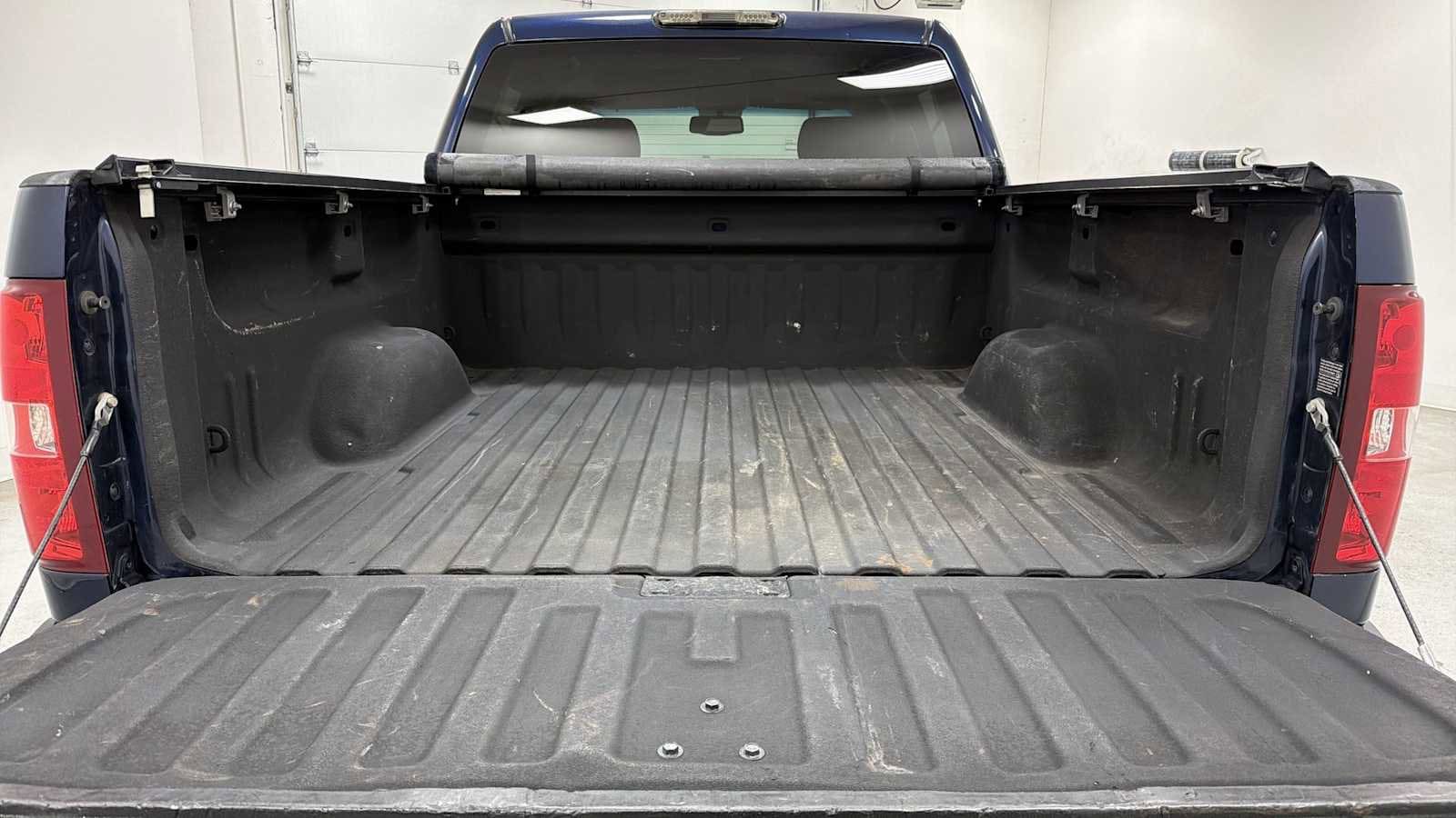 Thumbnail: 2012 Chevrolet Silverado 1500 - 27