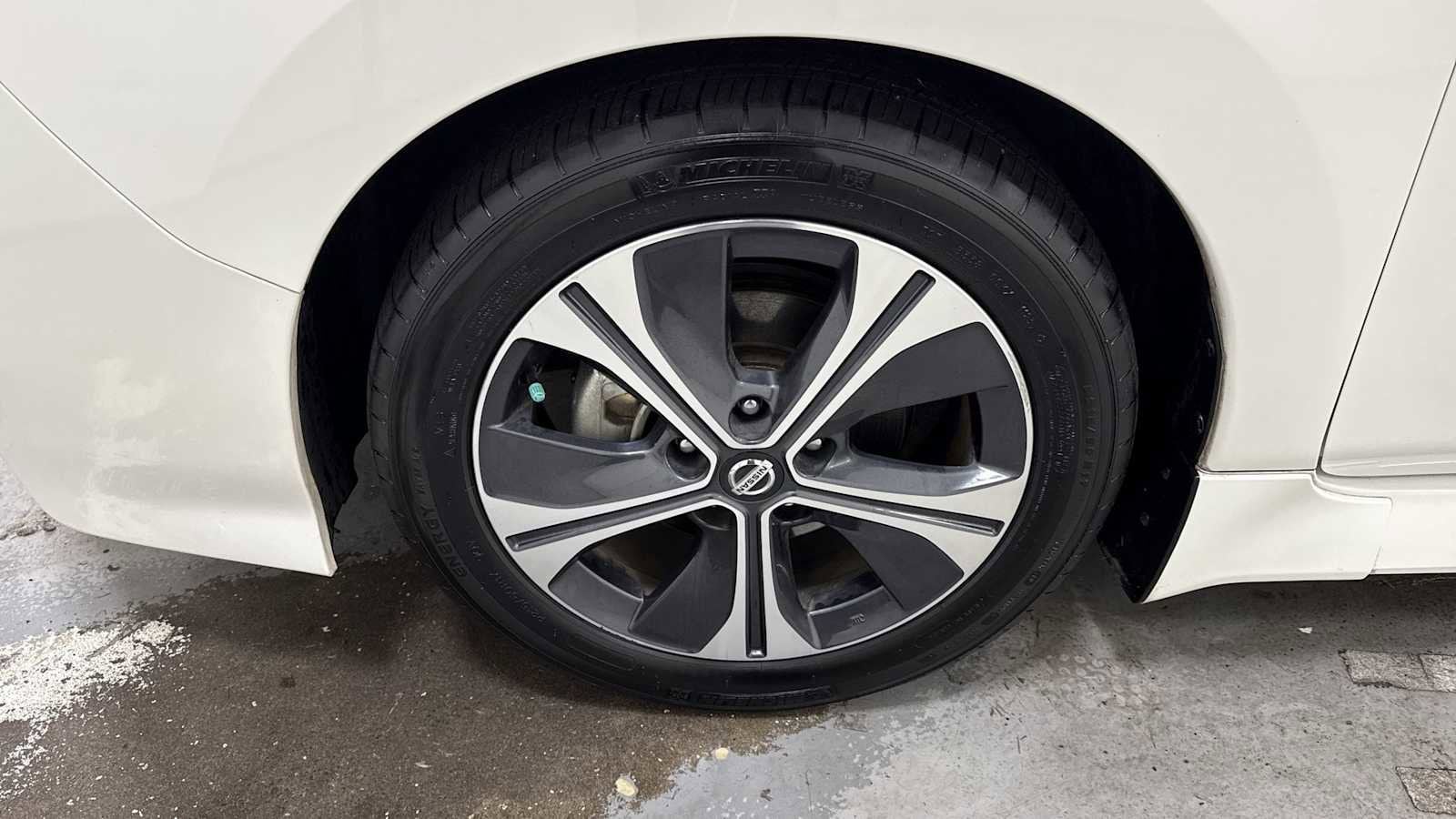 Thumbnail: 2018 Nissan Leaf - 10