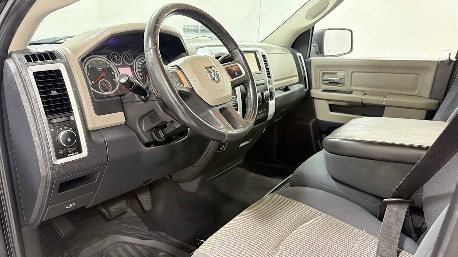 Thumbnail: 2010 Dodge Ram 1500 - 12