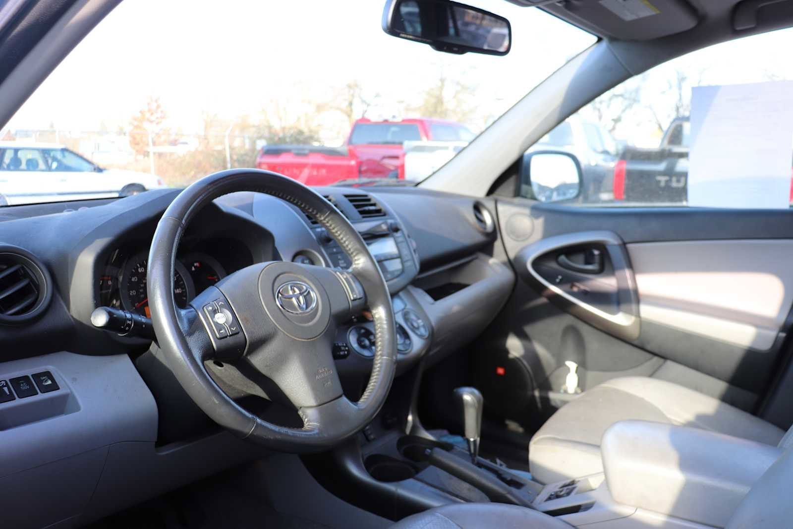 Thumbnail: 2009 Toyota RAV4 - 10