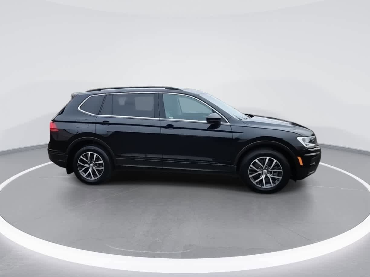 Thumbnail: 2019 Volkswagen Tiguan - 9