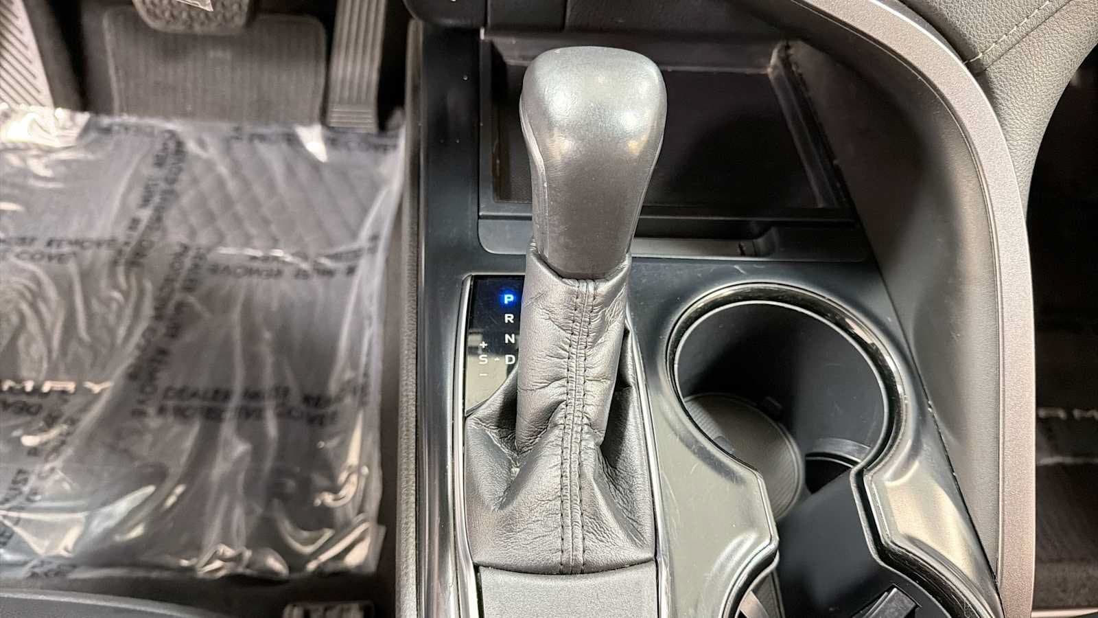 Thumbnail: 2019 Toyota Camry - 21