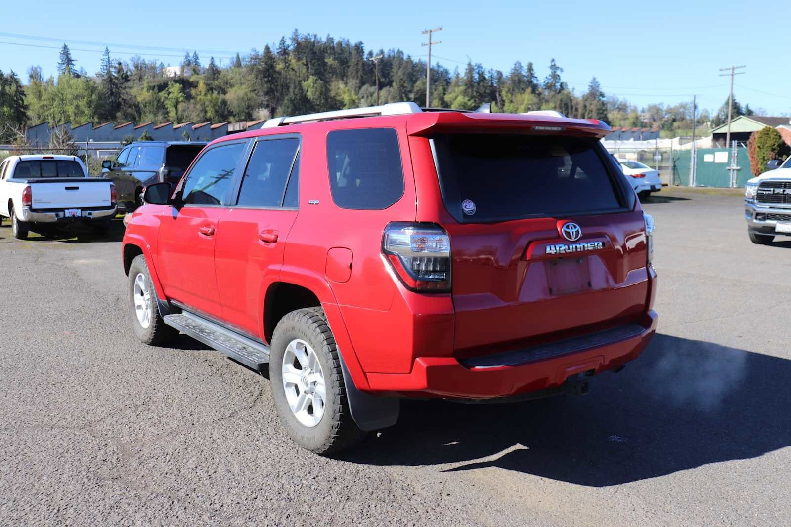 Thumbnail: 2016 Toyota 4Runner - 7