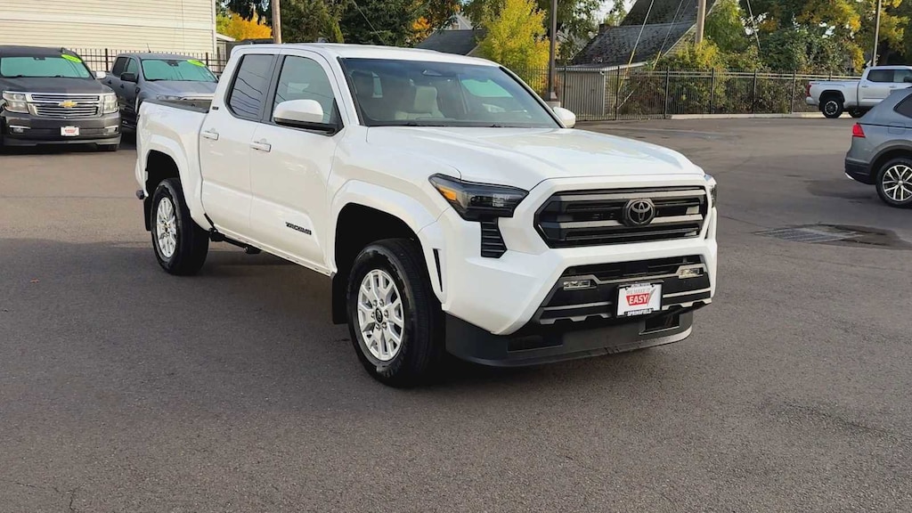 New 2025 Toyota Tacoma SR5 Truck Double Cab