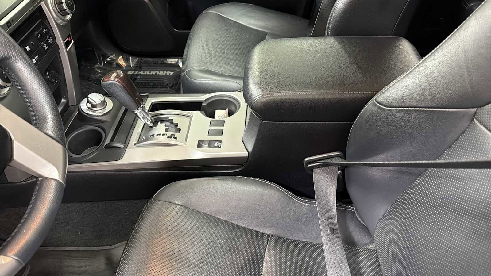 Thumbnail: 2017 Toyota 4Runner - 23