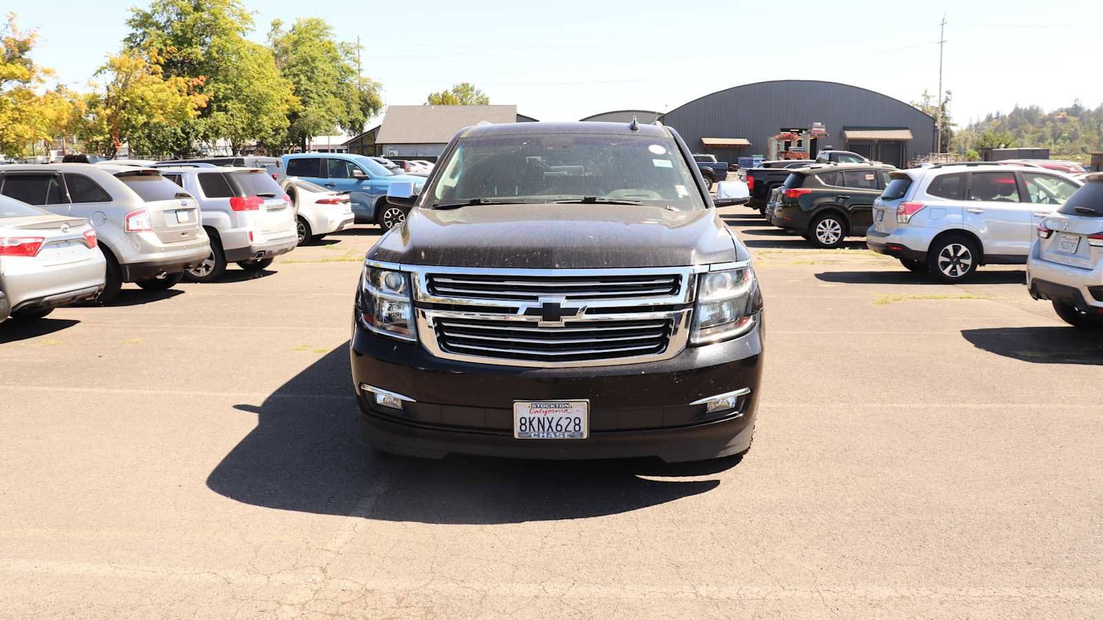 Used 2018 Chevrolet Suburban Premier with VIN 1GNSKJKCXJR321970 for sale in Springfield, OR