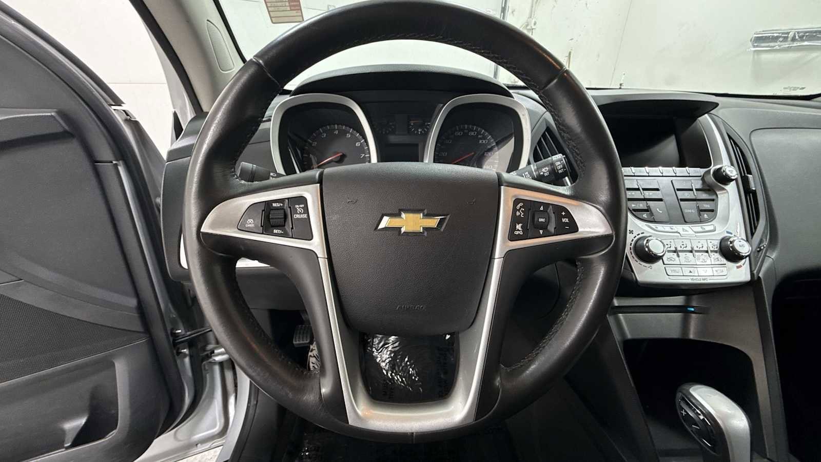 Thumbnail: 2014 Chevrolet Equinox - 16