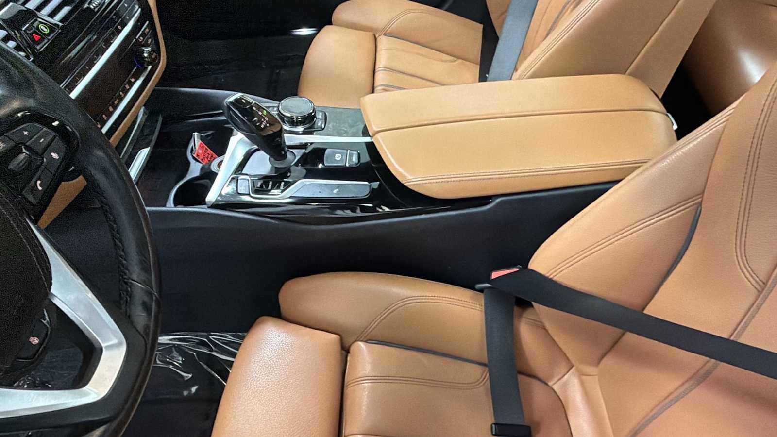 Thumbnail: 2018 BMW 5 Series - 23