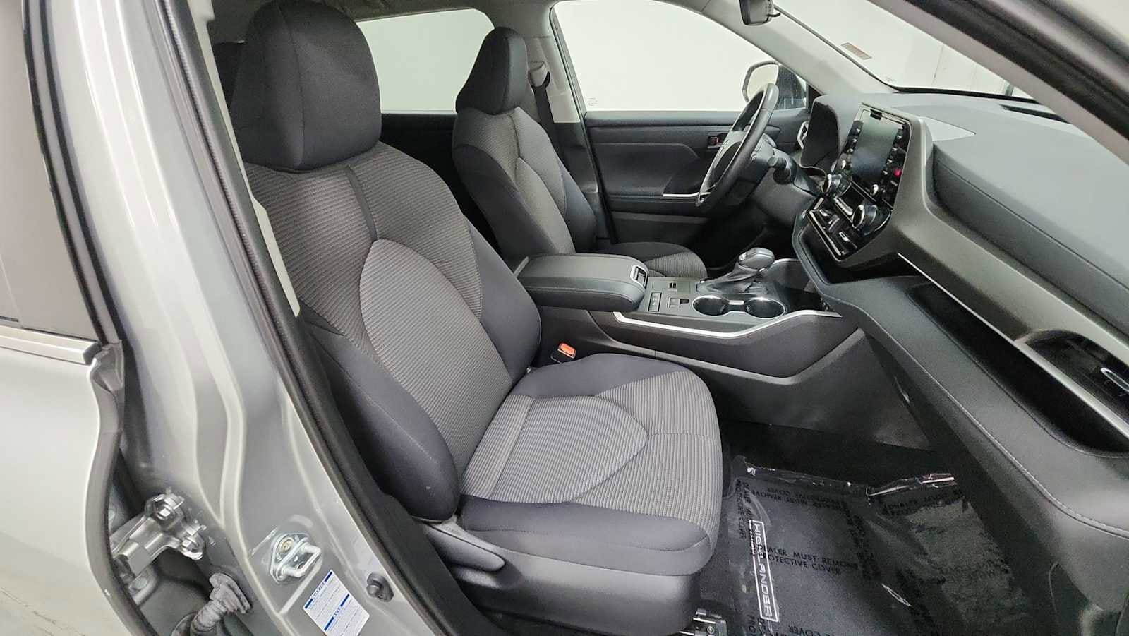 Thumbnail: 2021 Toyota Highlander - 30