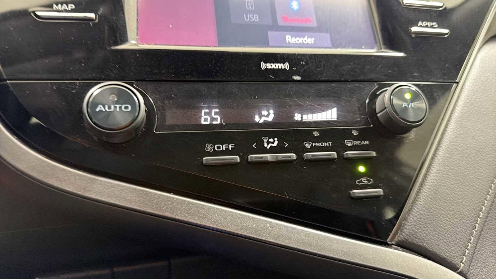 Thumbnail: 2020 Toyota Camry - 20