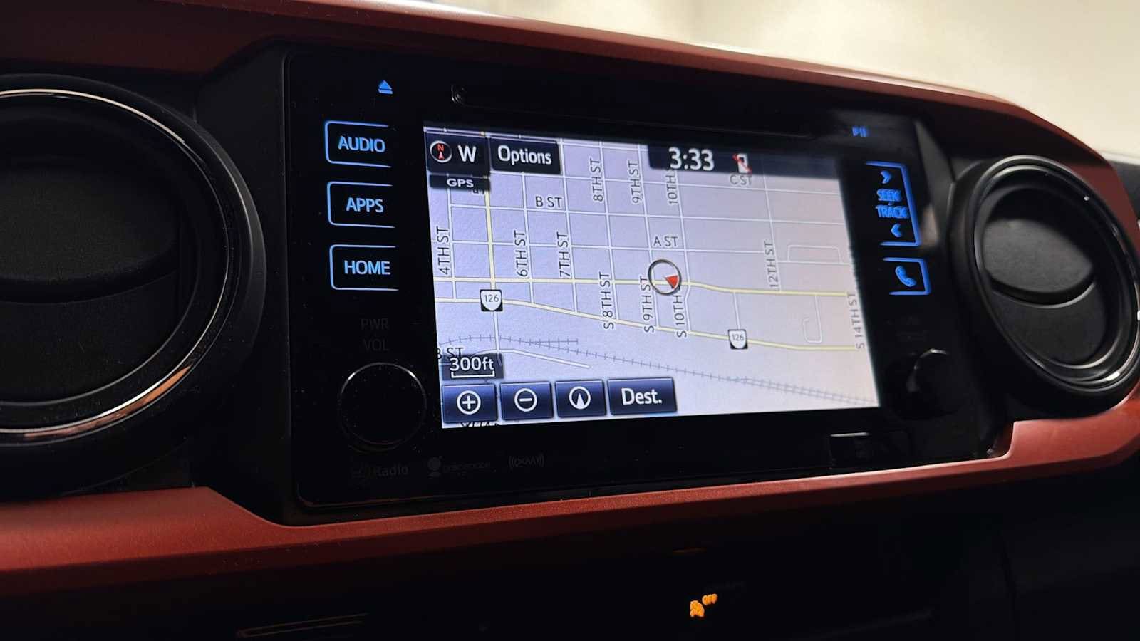 Thumbnail: 2018 Toyota Tacoma - 20