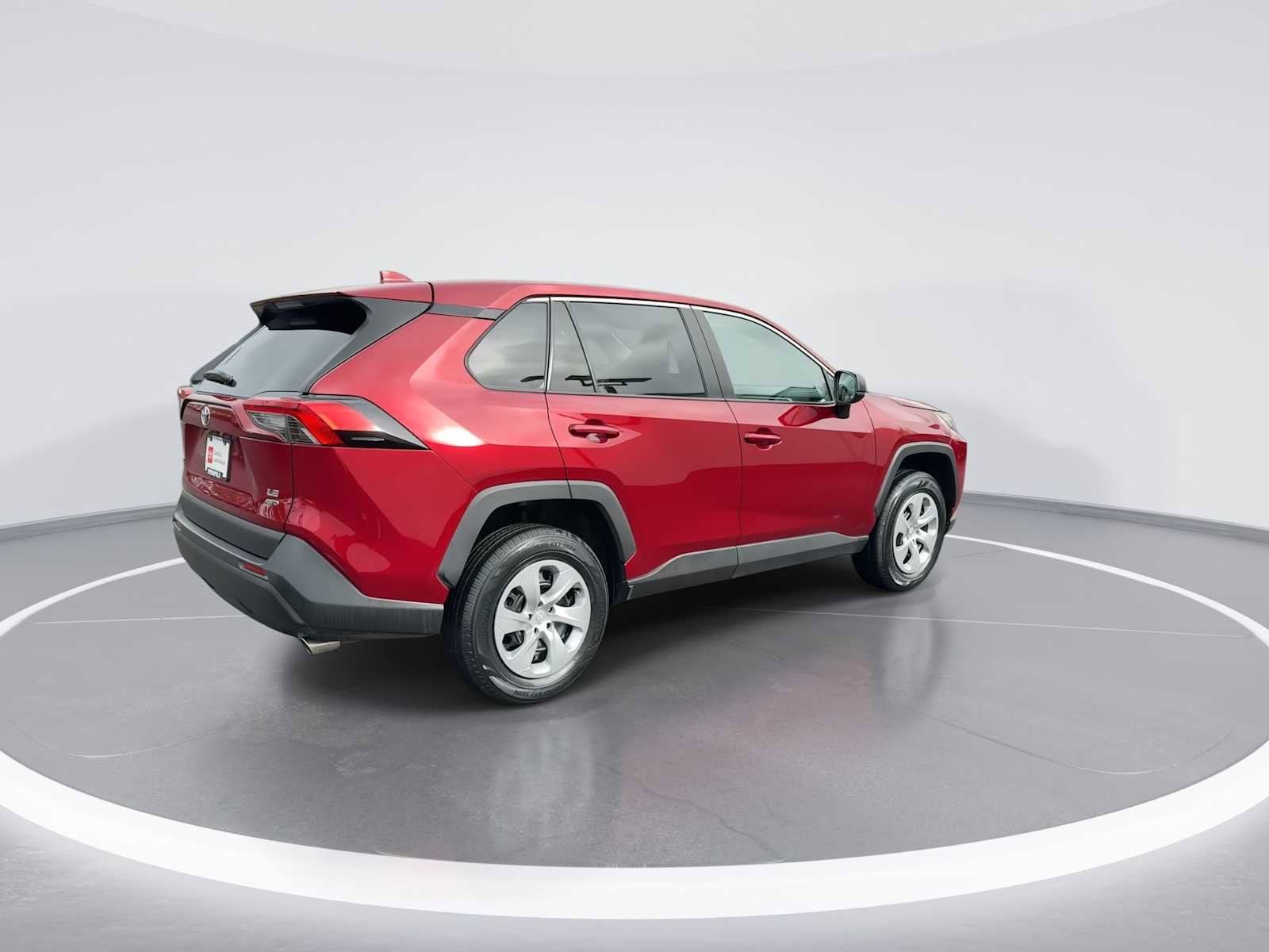 2022 Toyota RAV4 LE 8
