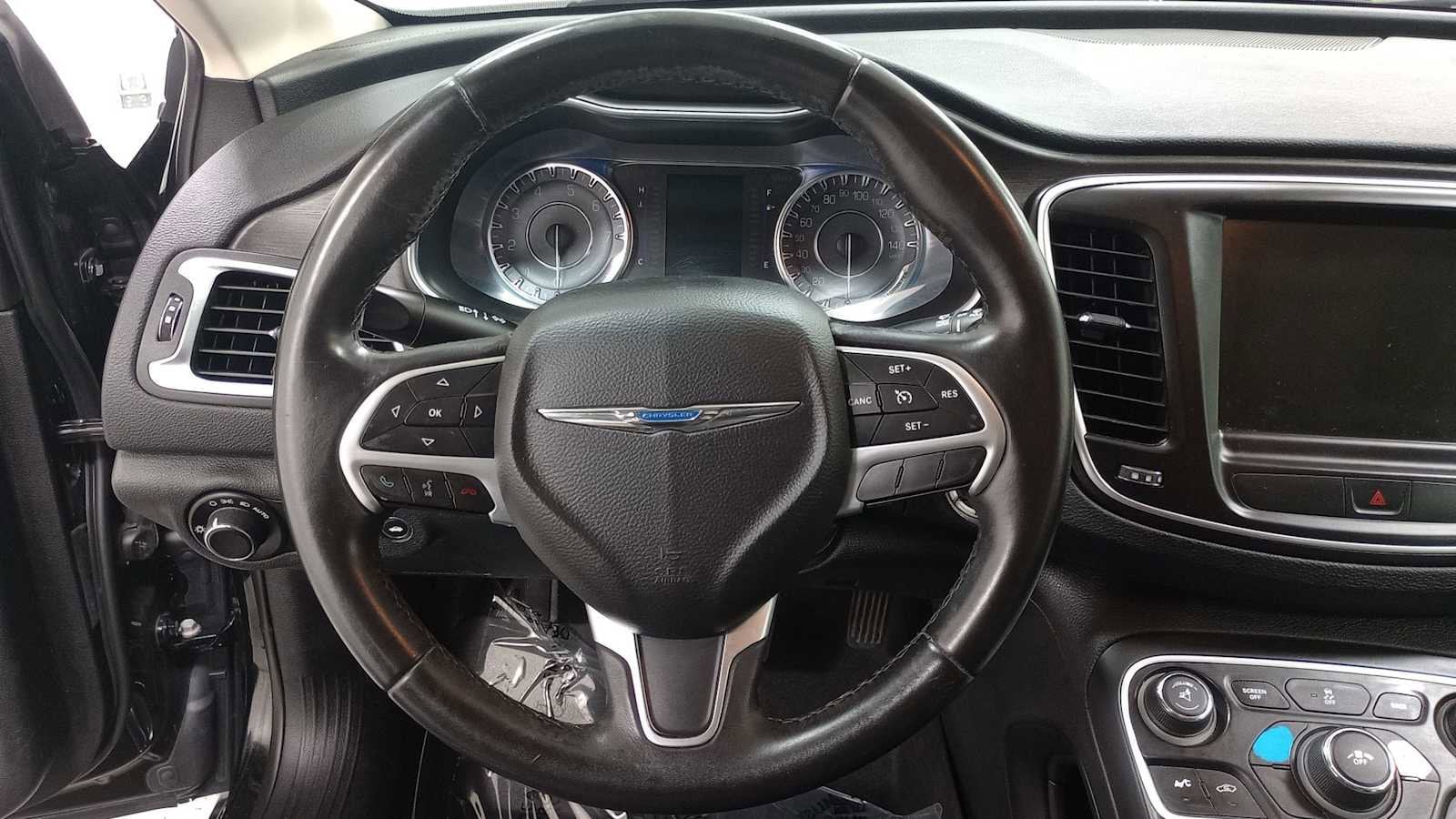 Thumbnail: 2016 Chrysler 200 - 16