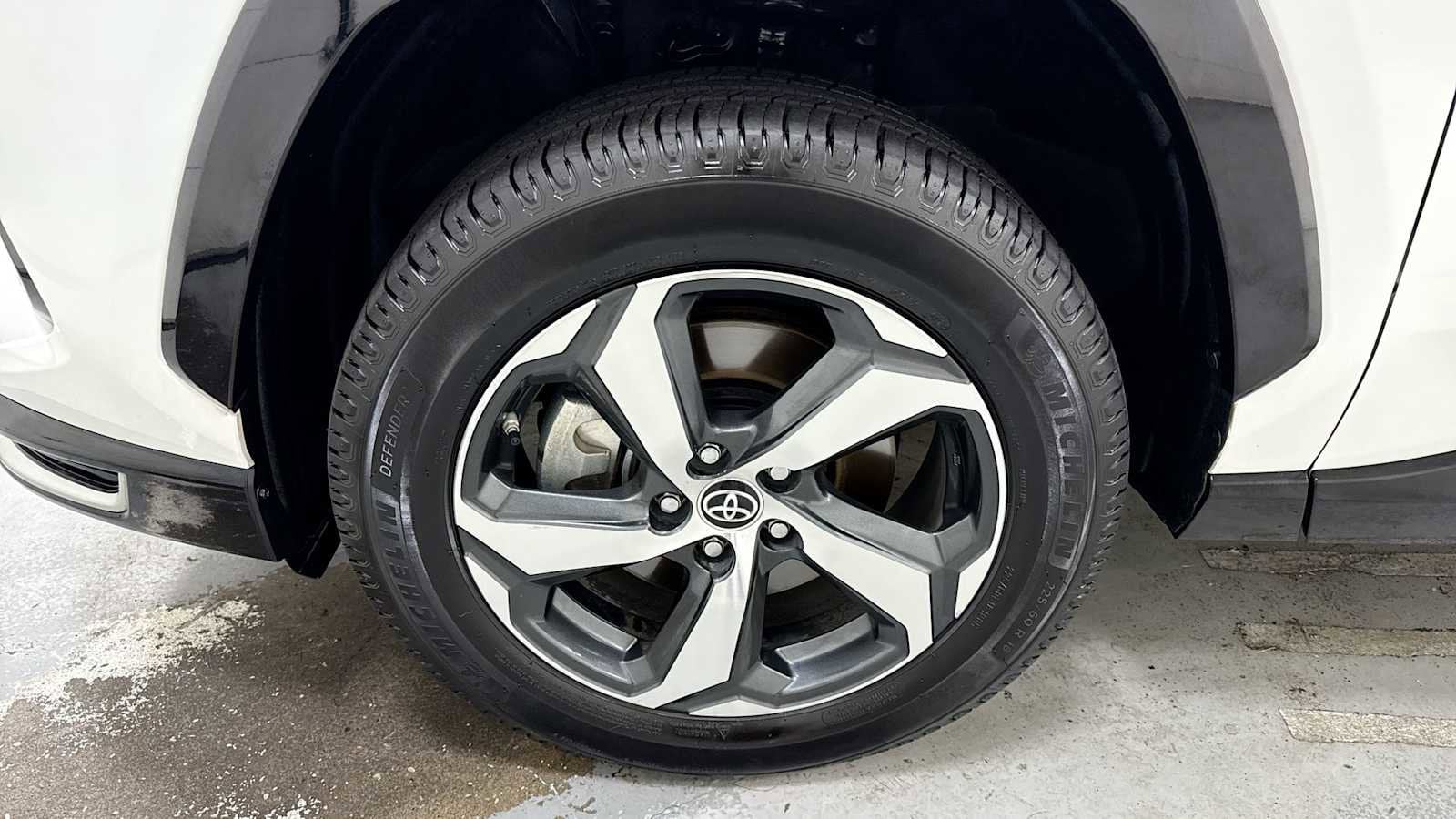 Thumbnail: 2021 Toyota RAV4 - 10