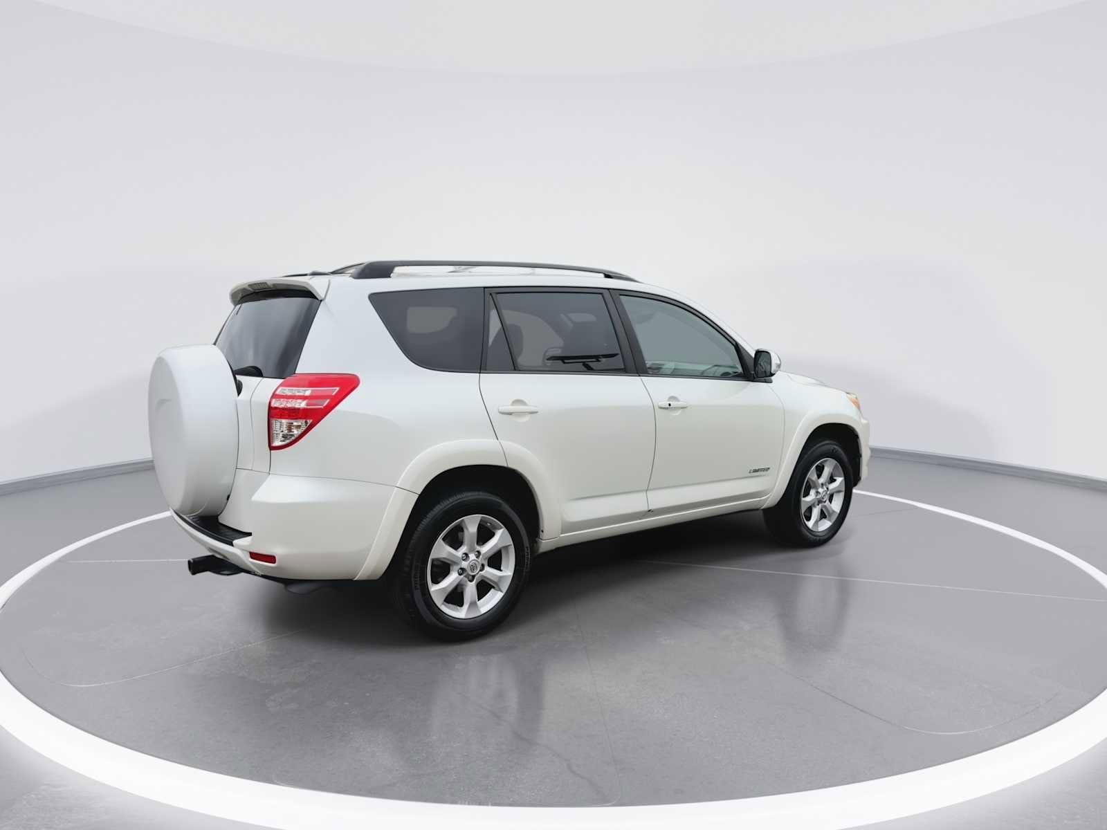 Thumbnail: 2009 Toyota RAV4 - 8