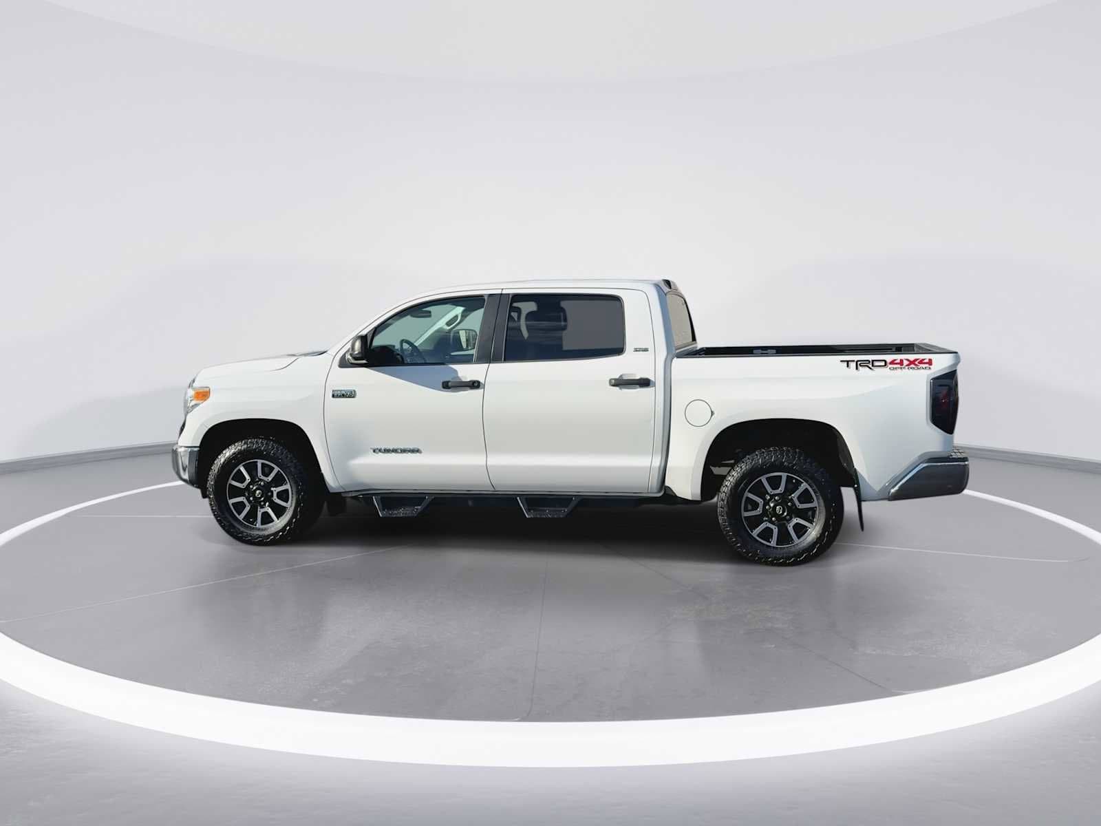 Thumbnail: 2016 Toyota Tundra - 5