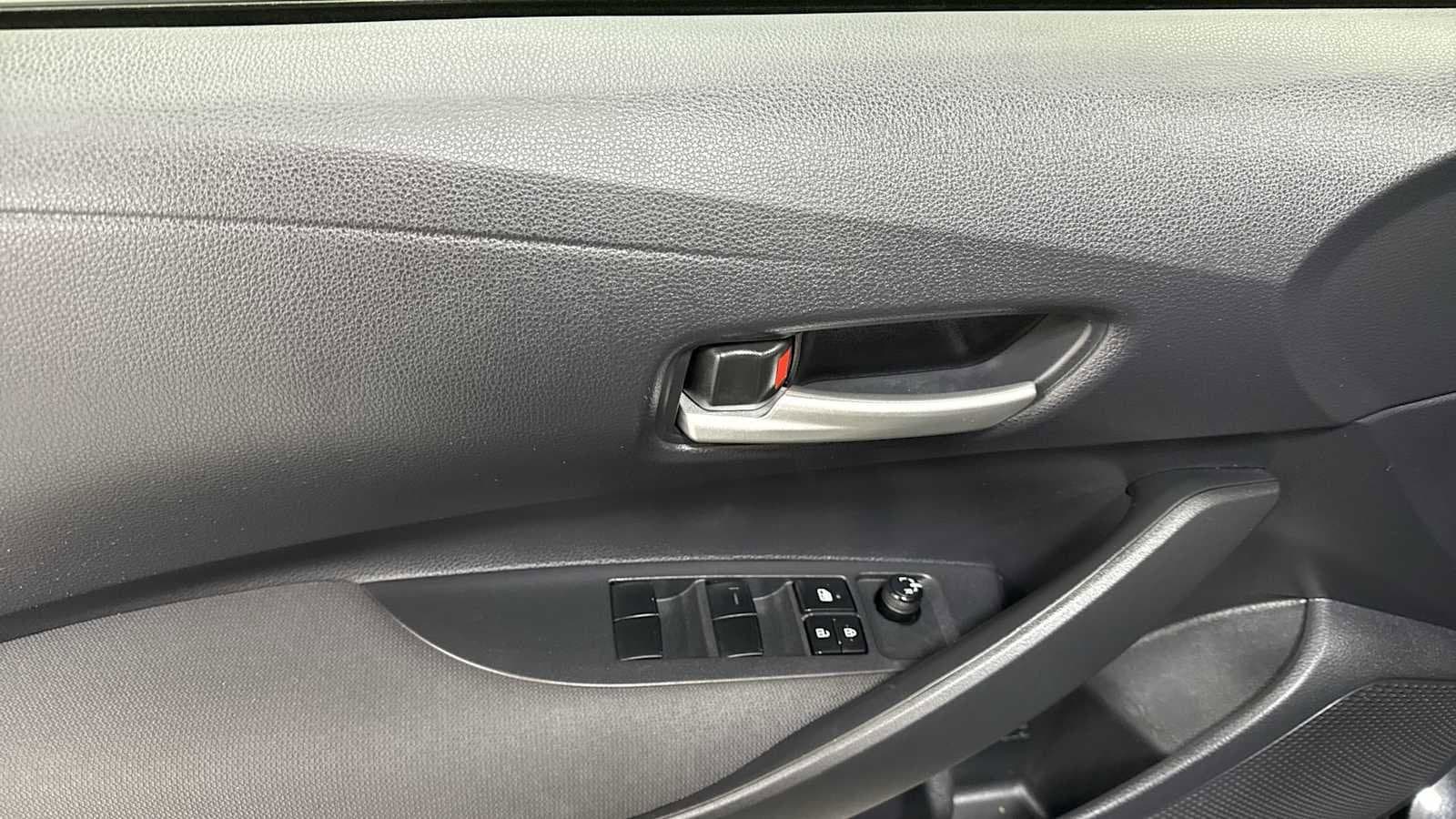 Thumbnail: 2021 Toyota Corolla - 15