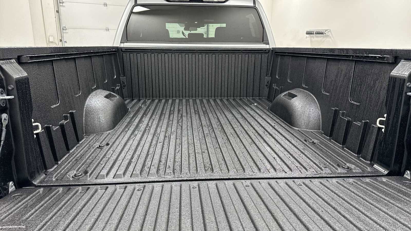 Thumbnail: 2025 Toyota Tundra - 28