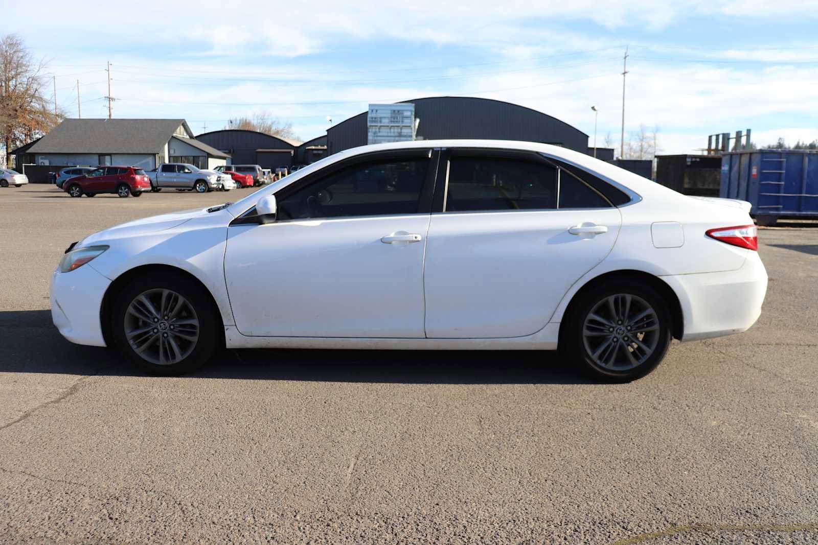 Thumbnail: 2015 Toyota Camry - 8