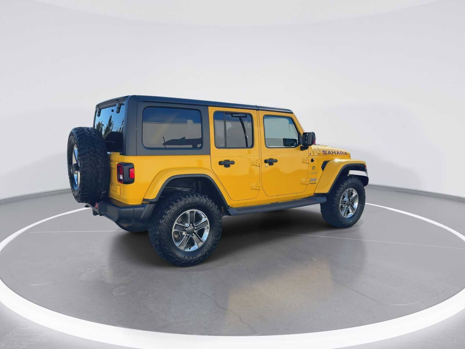 Thumbnail: 2019 Jeep Wrangler - 9