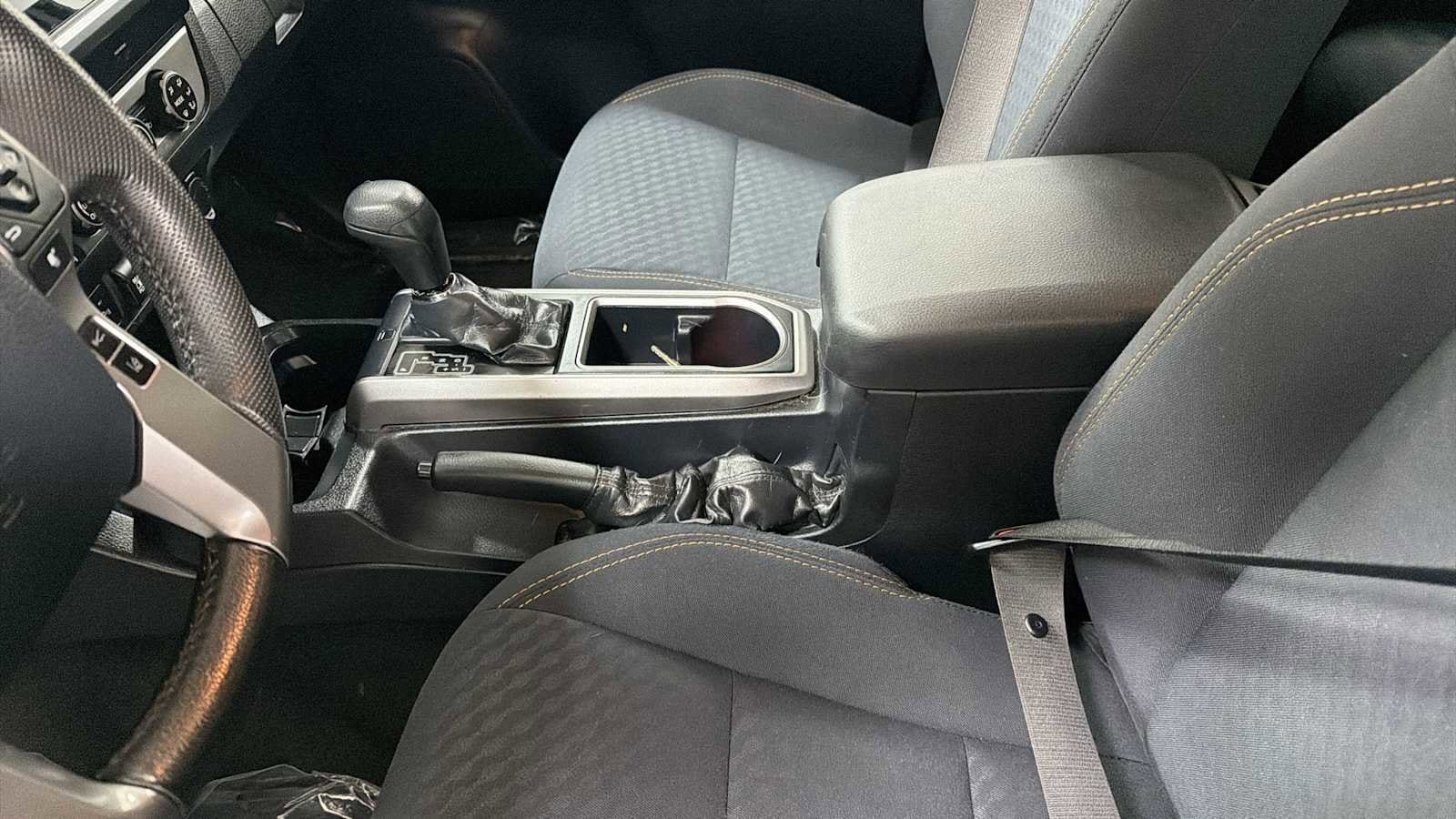 Thumbnail: 2020 Toyota Tacoma - 23