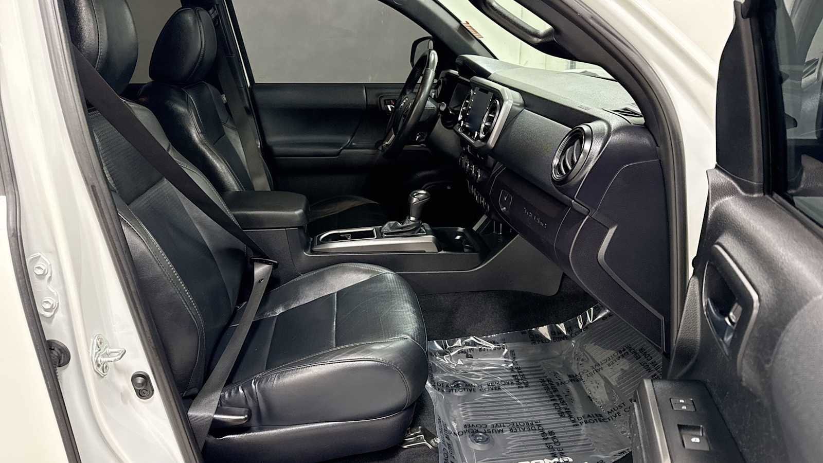 Thumbnail: 2021 Toyota Tacoma - 30