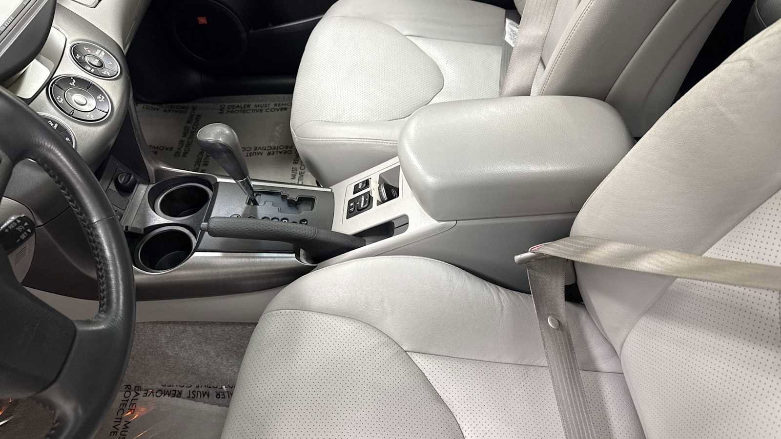 Thumbnail: 2009 Toyota RAV4 - 22