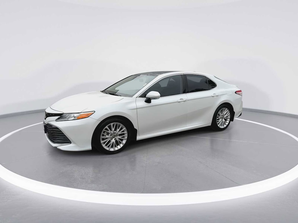 Used 2020 Toyota Camry XLE Sedan