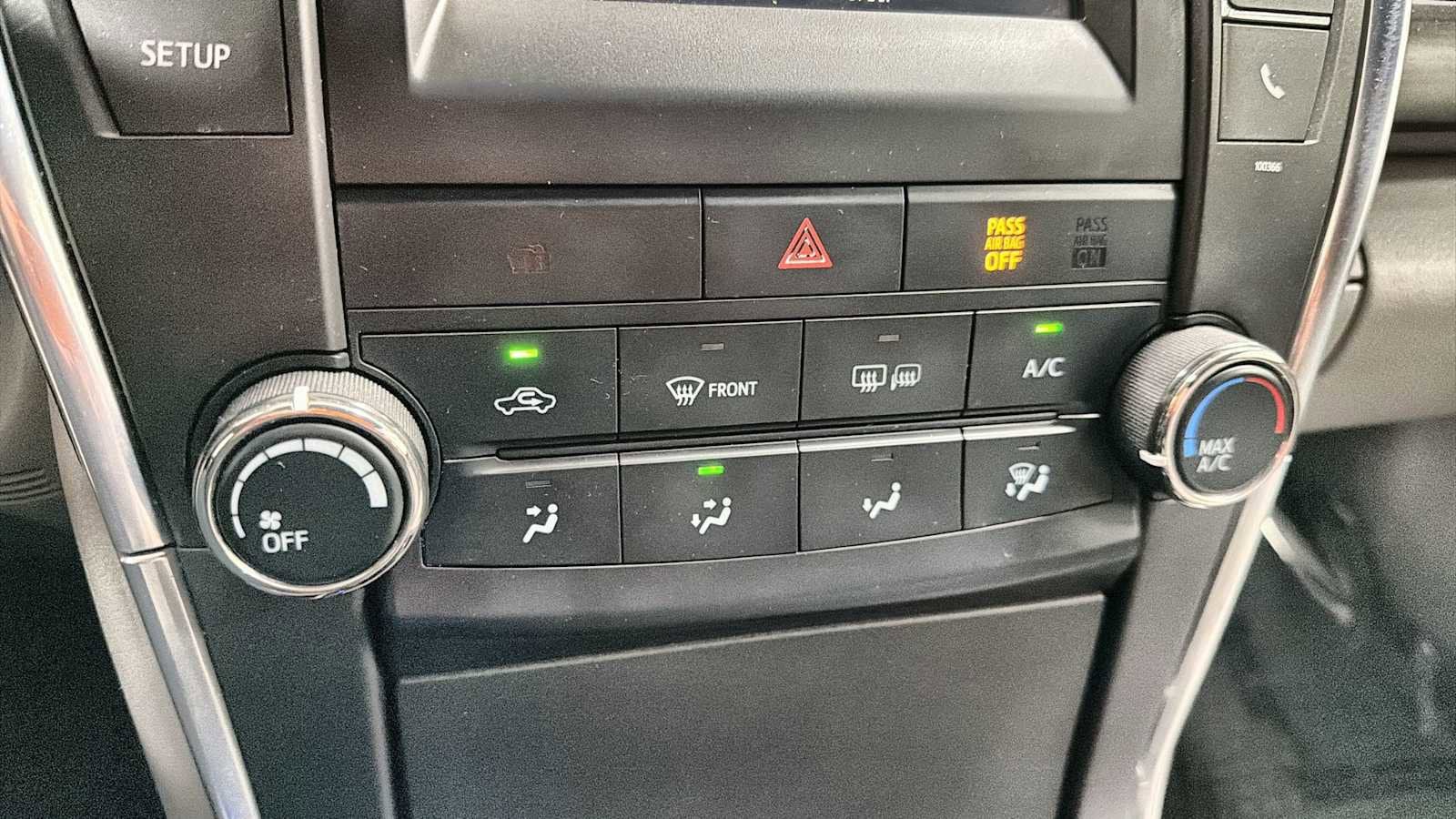 Thumbnail: 2015 Toyota Camry - 20