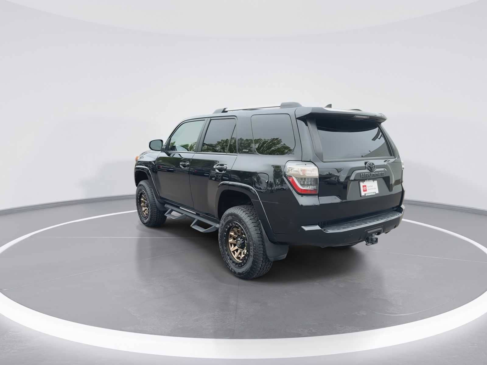 Thumbnail: 2021 Toyota 4Runner - 6