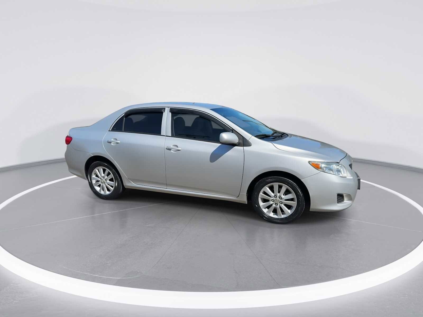 Thumbnail: 2009 Toyota Corolla - 9