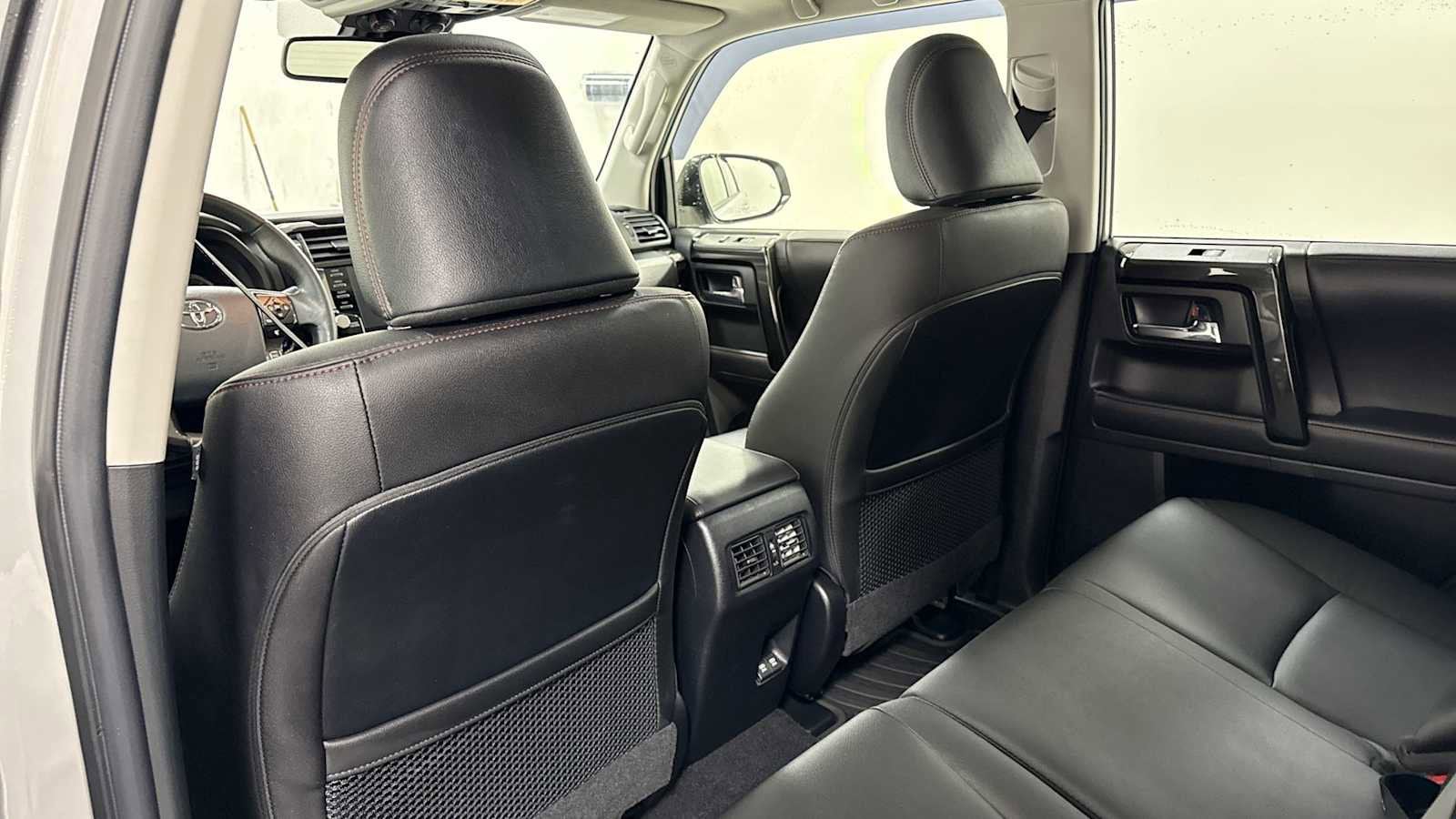 Thumbnail: 2022 Toyota 4Runner - 26