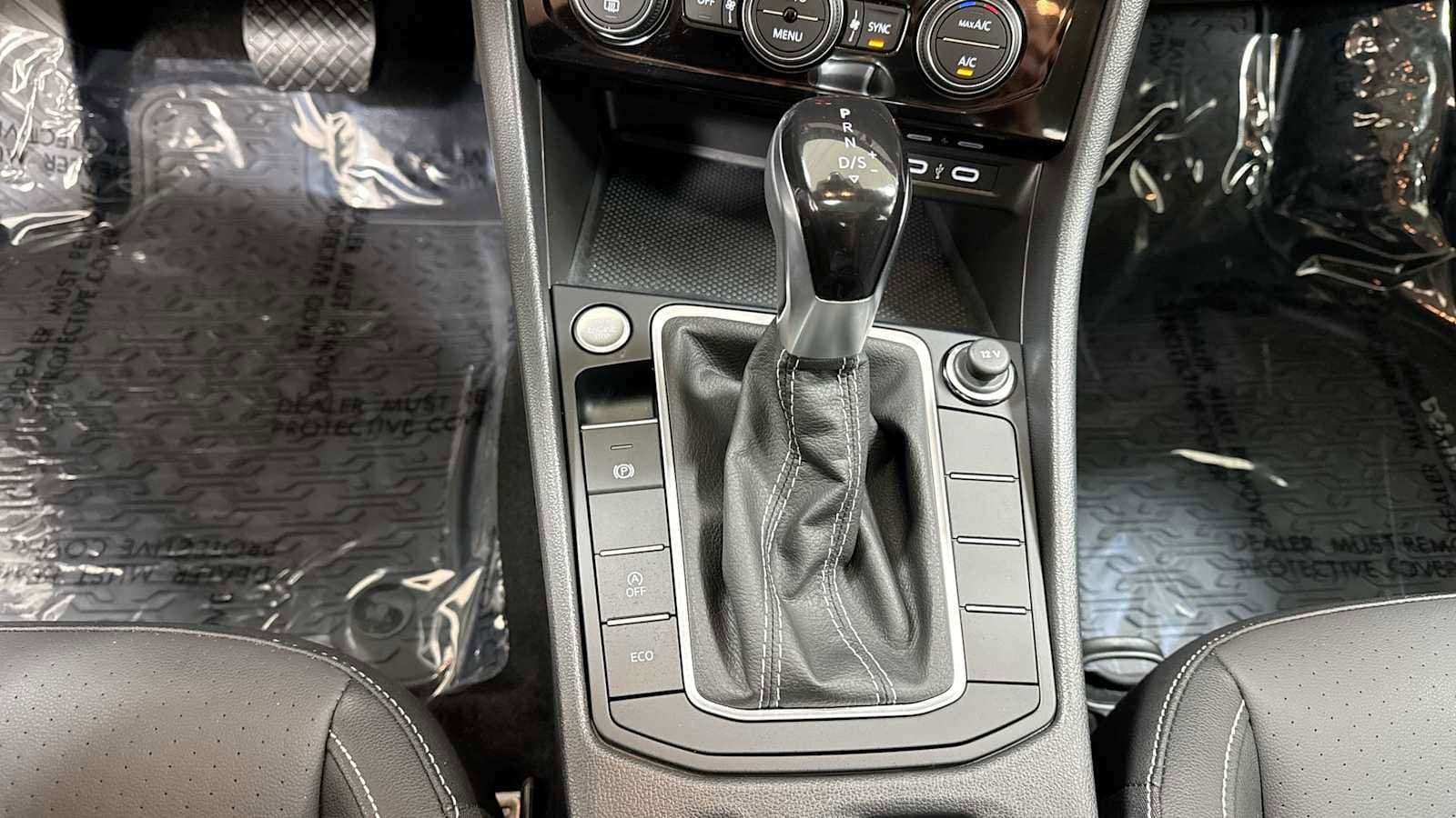 2024 Volkswagen Jetta SE 21