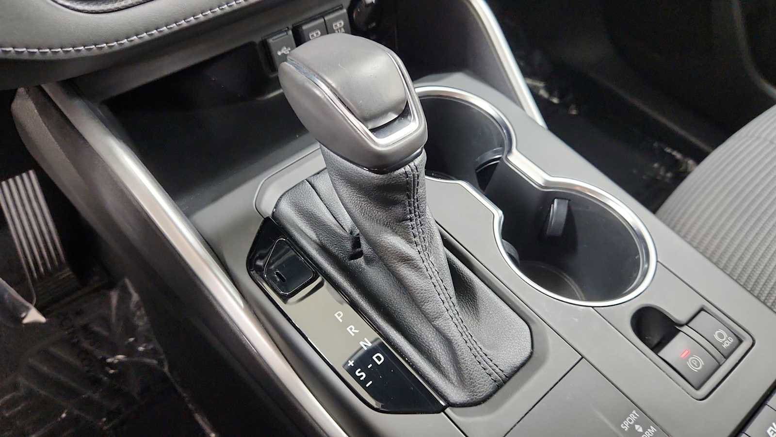 Thumbnail: 2021 Toyota Highlander - 22