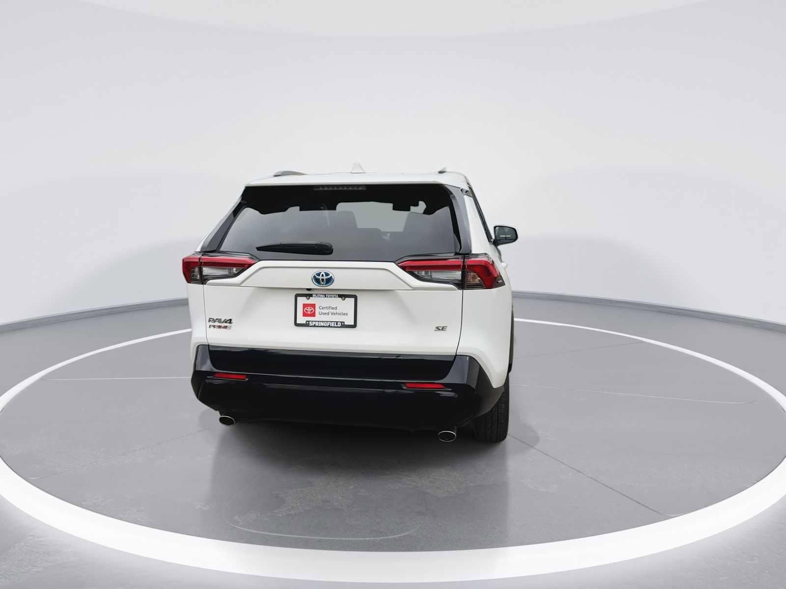 Thumbnail: 2021 Toyota RAV4 - 8