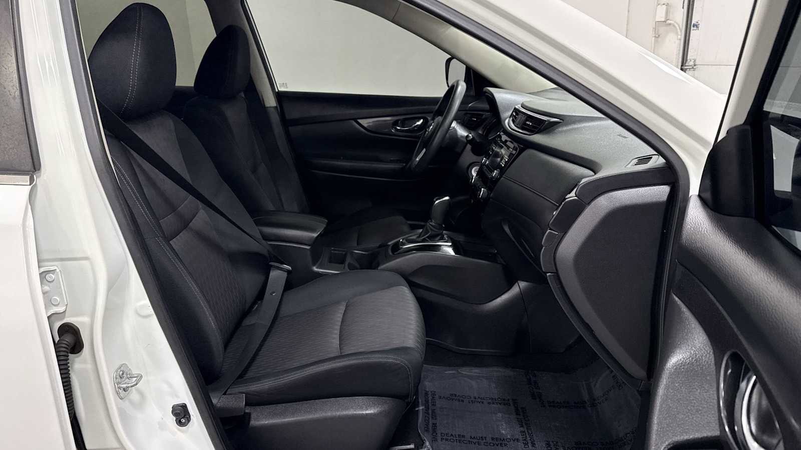 Thumbnail: 2017 Nissan Rogue - 28