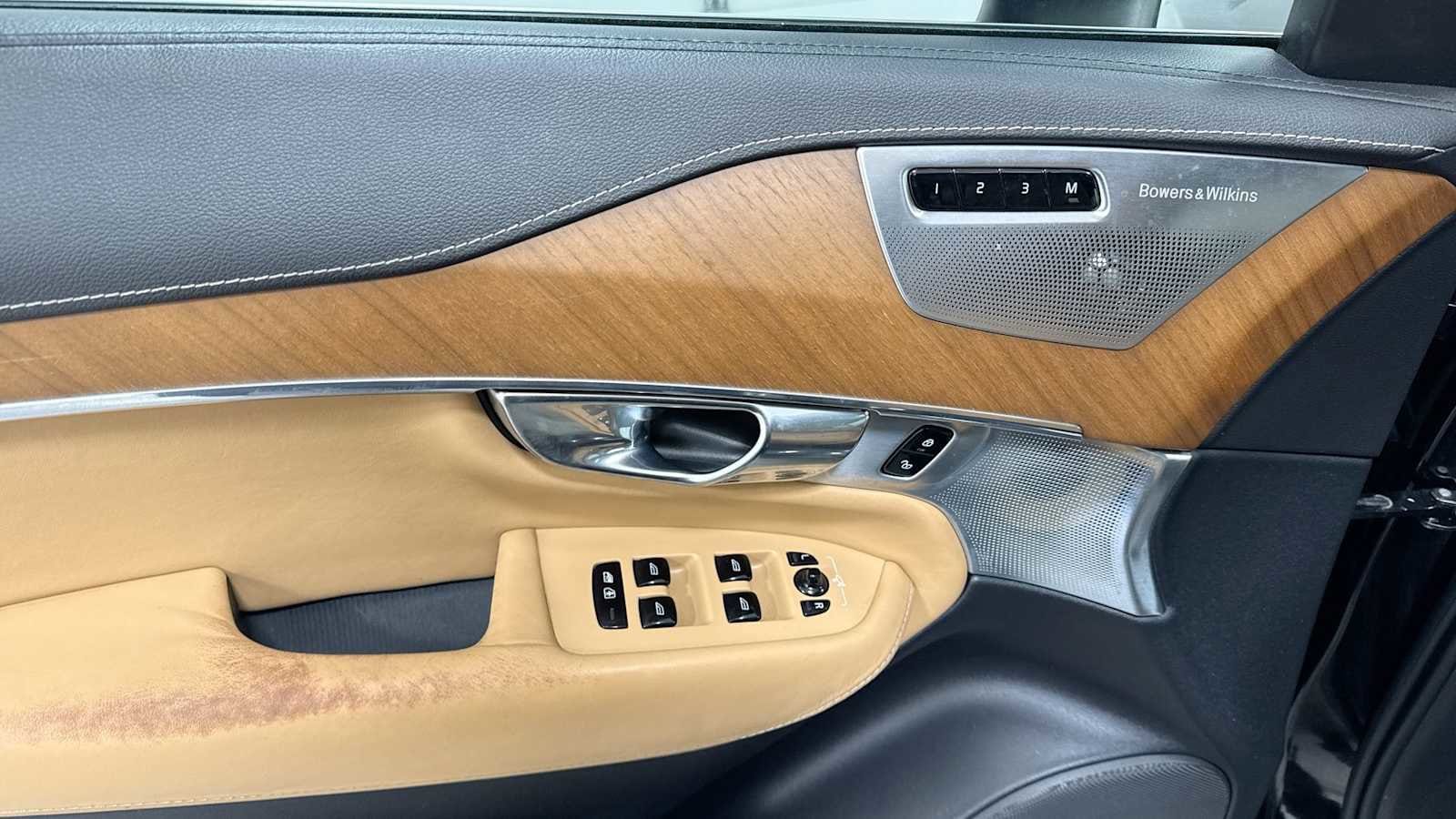 Thumbnail: 2018 Volvo XC90 - 15
