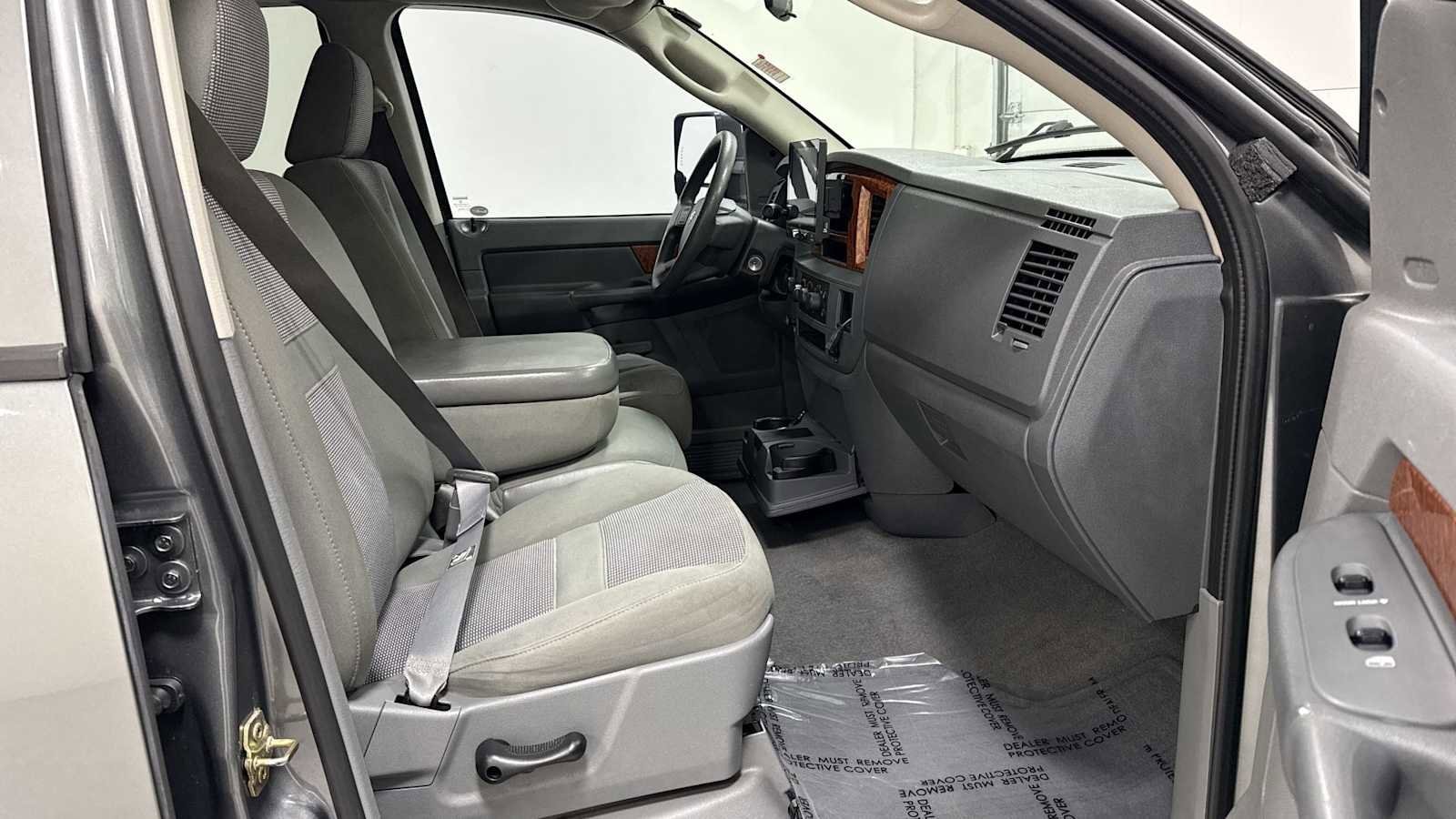 Thumbnail: 2006 Dodge Ram 1500 - 28