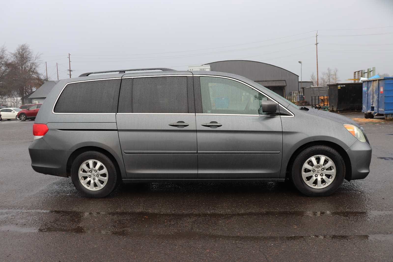 Thumbnail: 2010 Honda Odyssey - 4