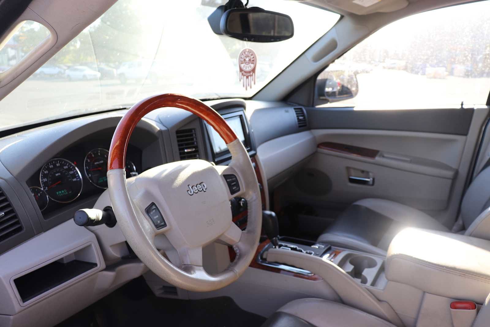 Thumbnail: 2007 Jeep Grand Cherokee - 10