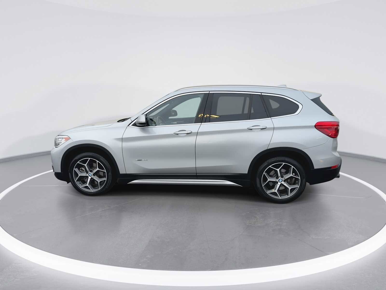 Thumbnail: 2018 BMW X1 - 5