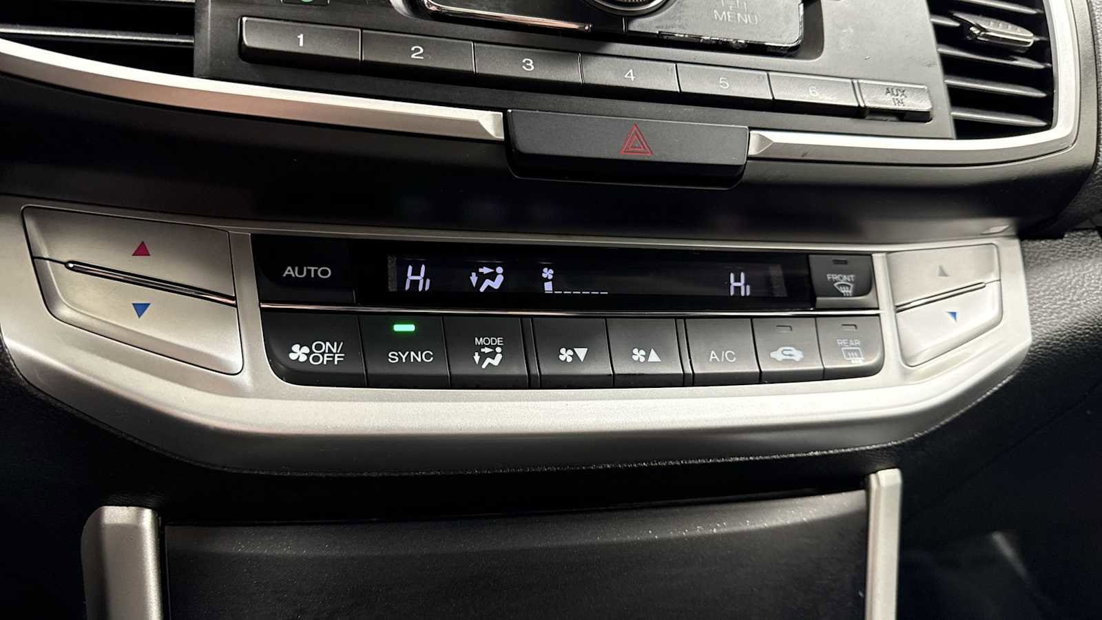 Thumbnail: 2013 Honda Accord - 20